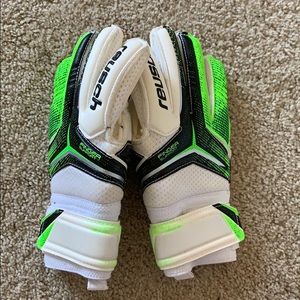 goal keeper gloves